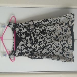 Ann Taylor black and white top
